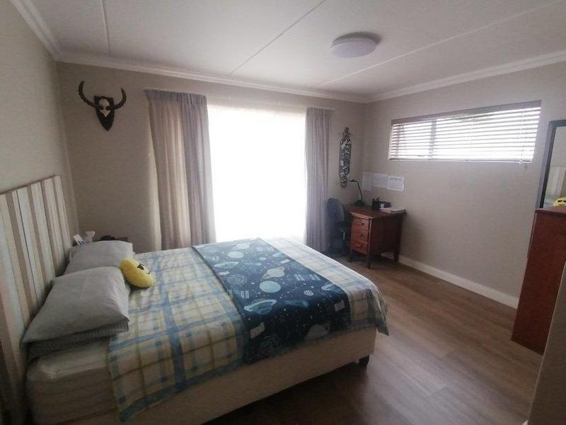 5 Bedroom Property for Sale in Monte Christo Western Cape